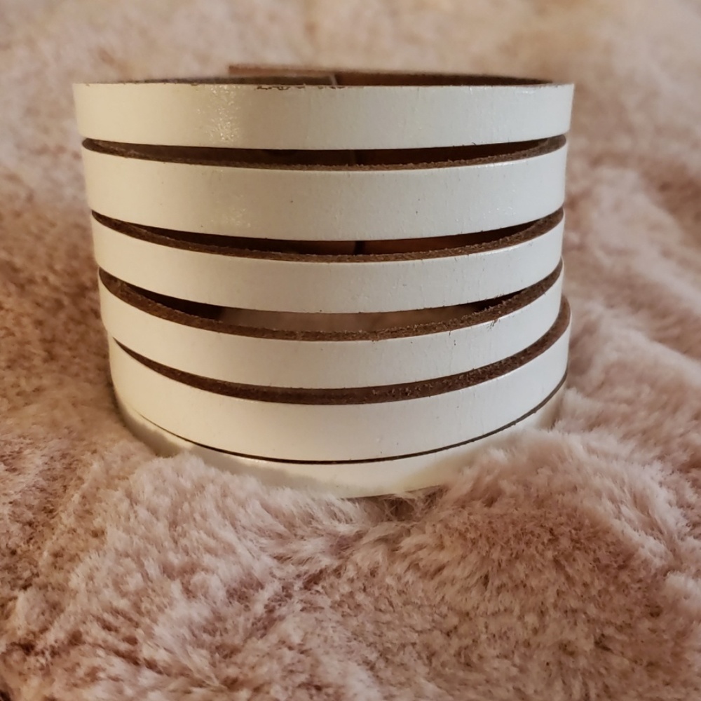 Leather cuff